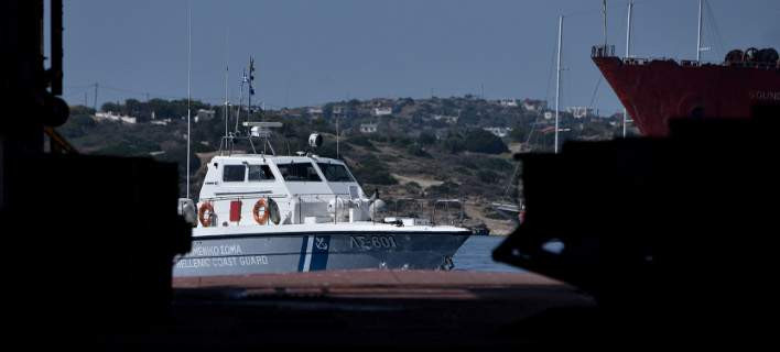 Εντοπίστηκε σκάφος με μετανάστες στα ανοικτά της Κύμης